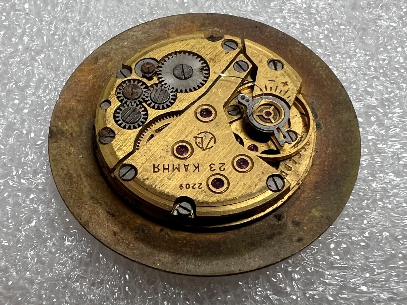 USSR LUCH movement 2209 caliber Gold Plated watch mechanism. FOR PARTS .