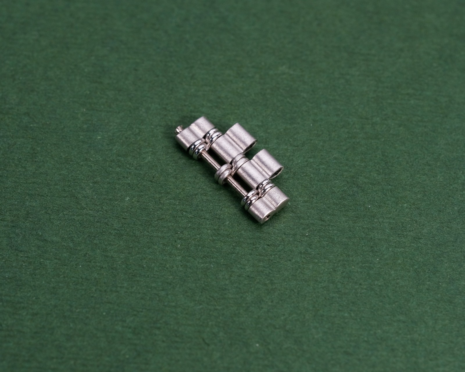 Authentic Audemars Piguet Bamboo 16mm width 18k White Gold Link
