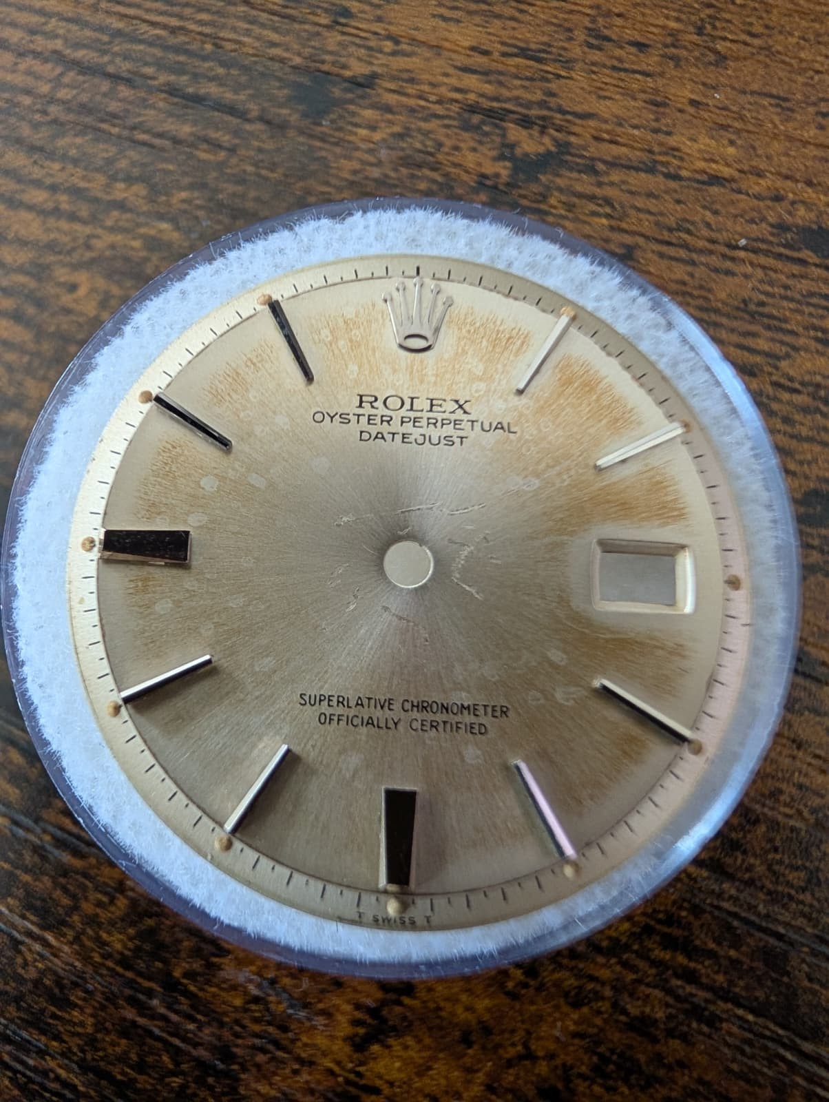 ROLEX OYSTER PERPETUAL DATE 36MM NON-QUICK DIAL – POOR CONDITION 1601