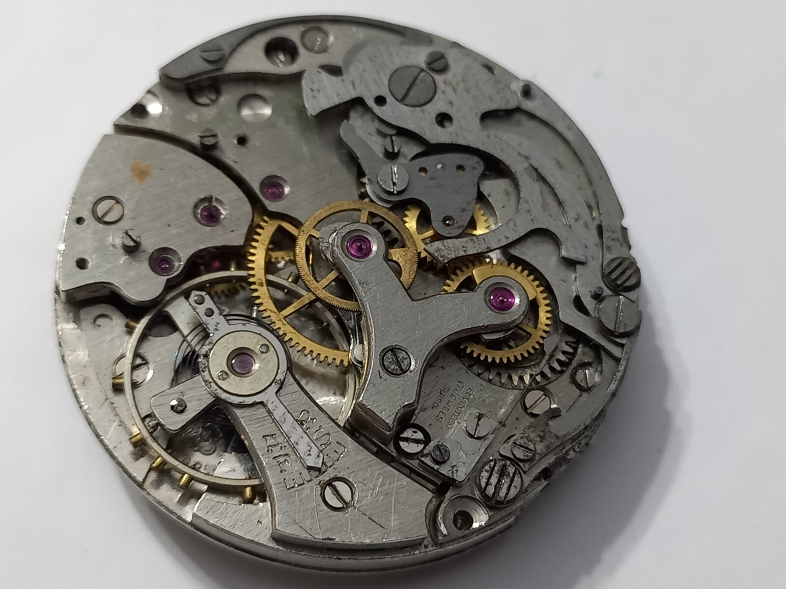 1940’S VENUS CAL 188 MOVEMENT FOR PARTS REPAIR – AS IS
