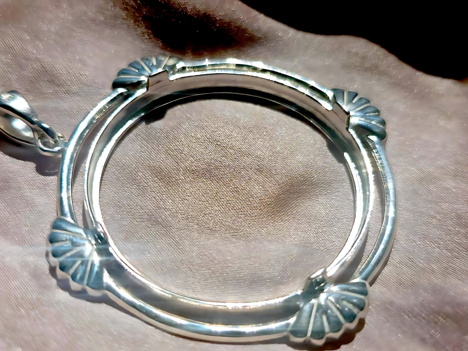 925 Sterling Silver Prong Back Clamshell Edge Bezel for 34mm Mexican 1 Peso