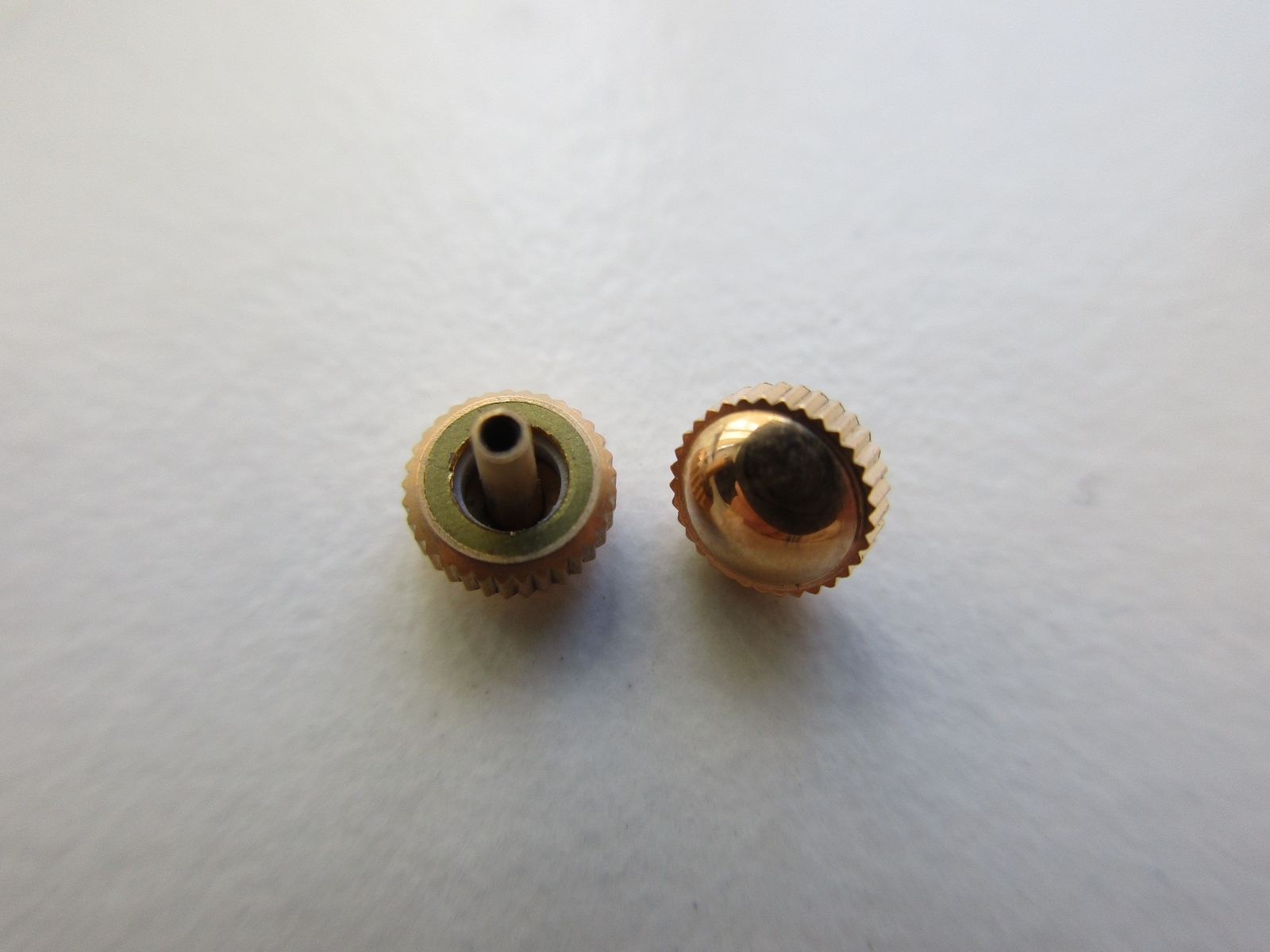 Rosé plated “long post” ø 4.8 mm – stem thread 0.9 mm -tube 2.5 mm watch crowns
