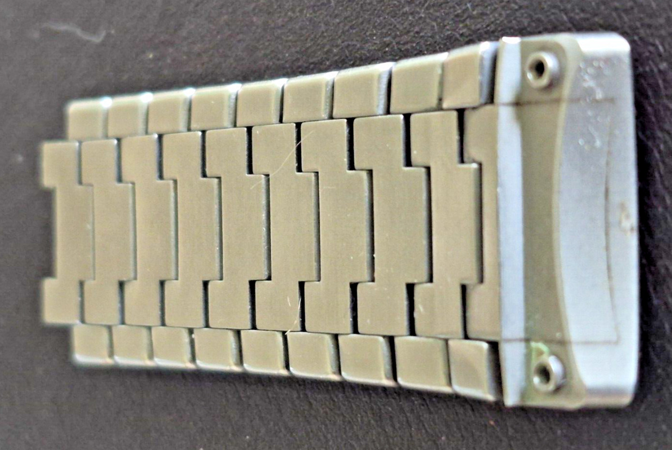 EBEL End piece and Segment 19.4mm to 20.9mm Fits 21mm Lug diam case Classic Wave