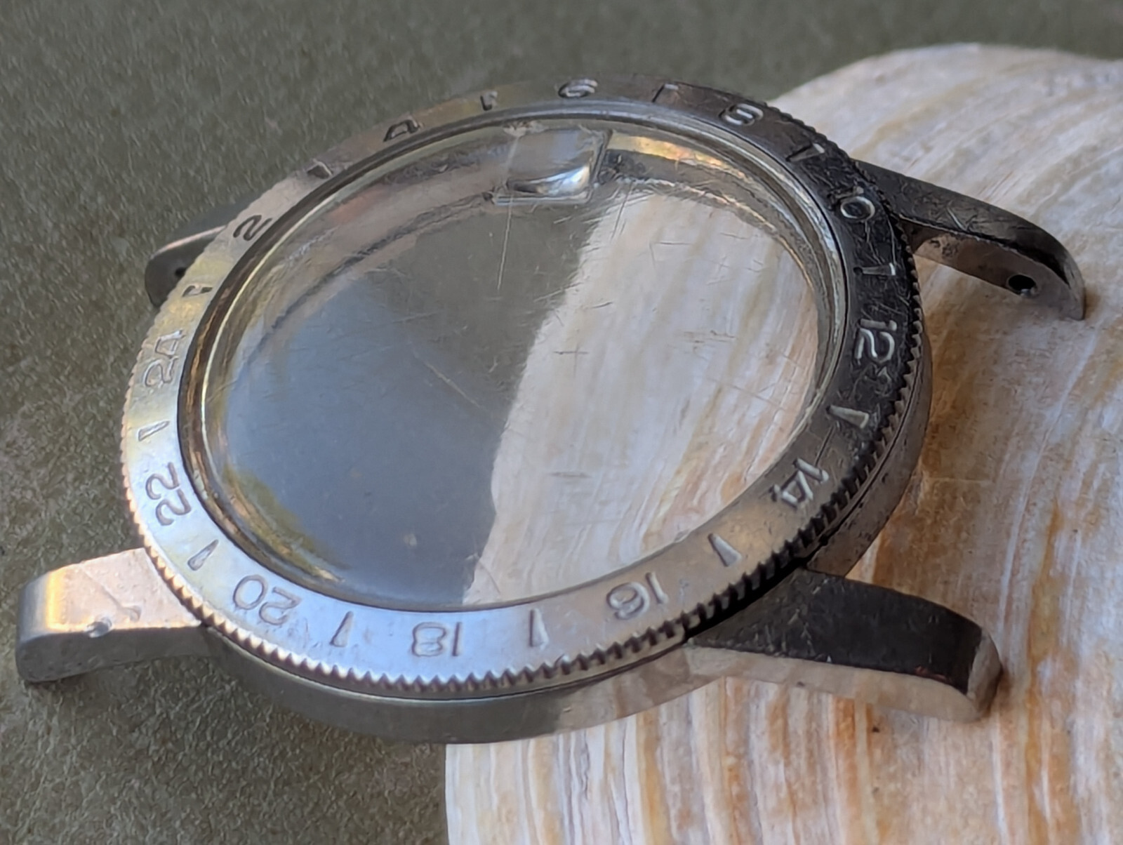 Genuine Vintage 1960’s Glycine Airman Pilot’s Watch BEZEL/MID-CASE/CRYSTAL ONLY