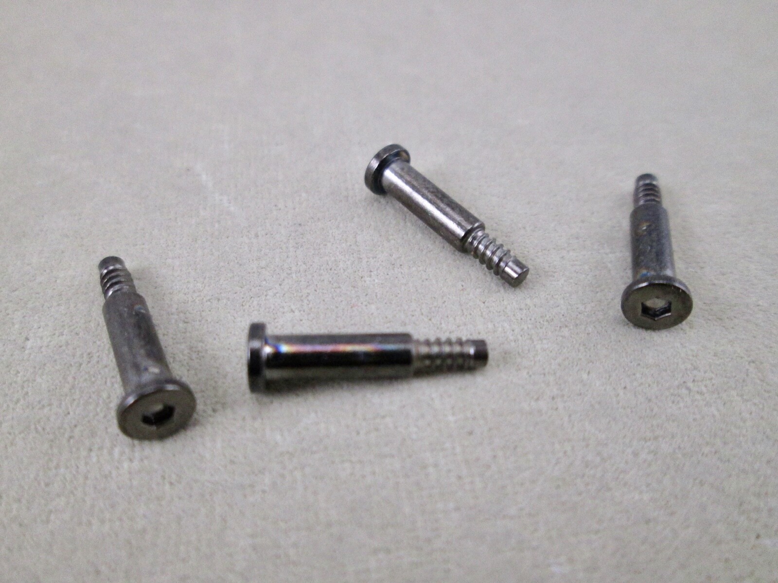 Genuine Casio G-Shock G-1400 GA-1000 GA-1100 GW-4000 watch band screws X 4