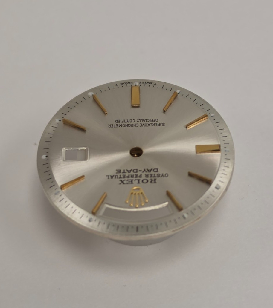 Genuine Factory refurbish Dial PiePan Silver w/ Y Gold Sticks Day-Date 36mm 1803