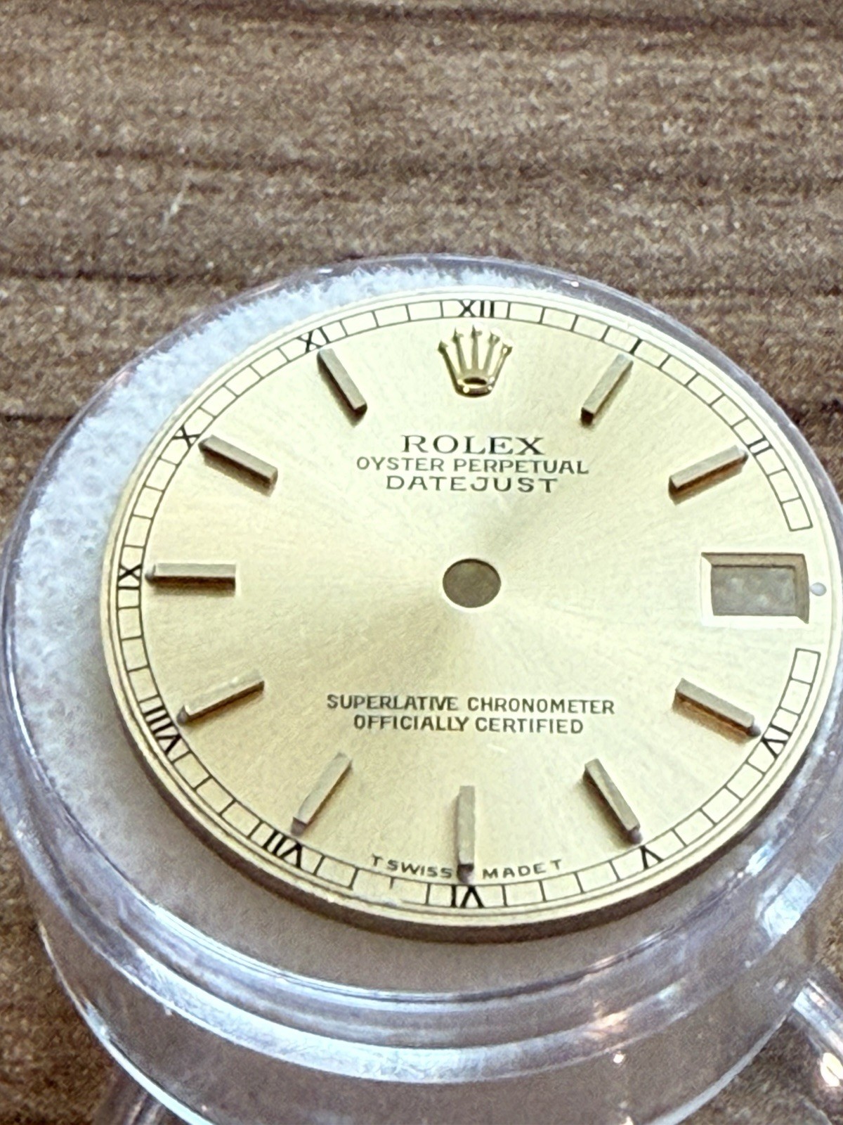 Genuine Rolex Midsize Datejust Gold / Champagne Dial 2135 31mm