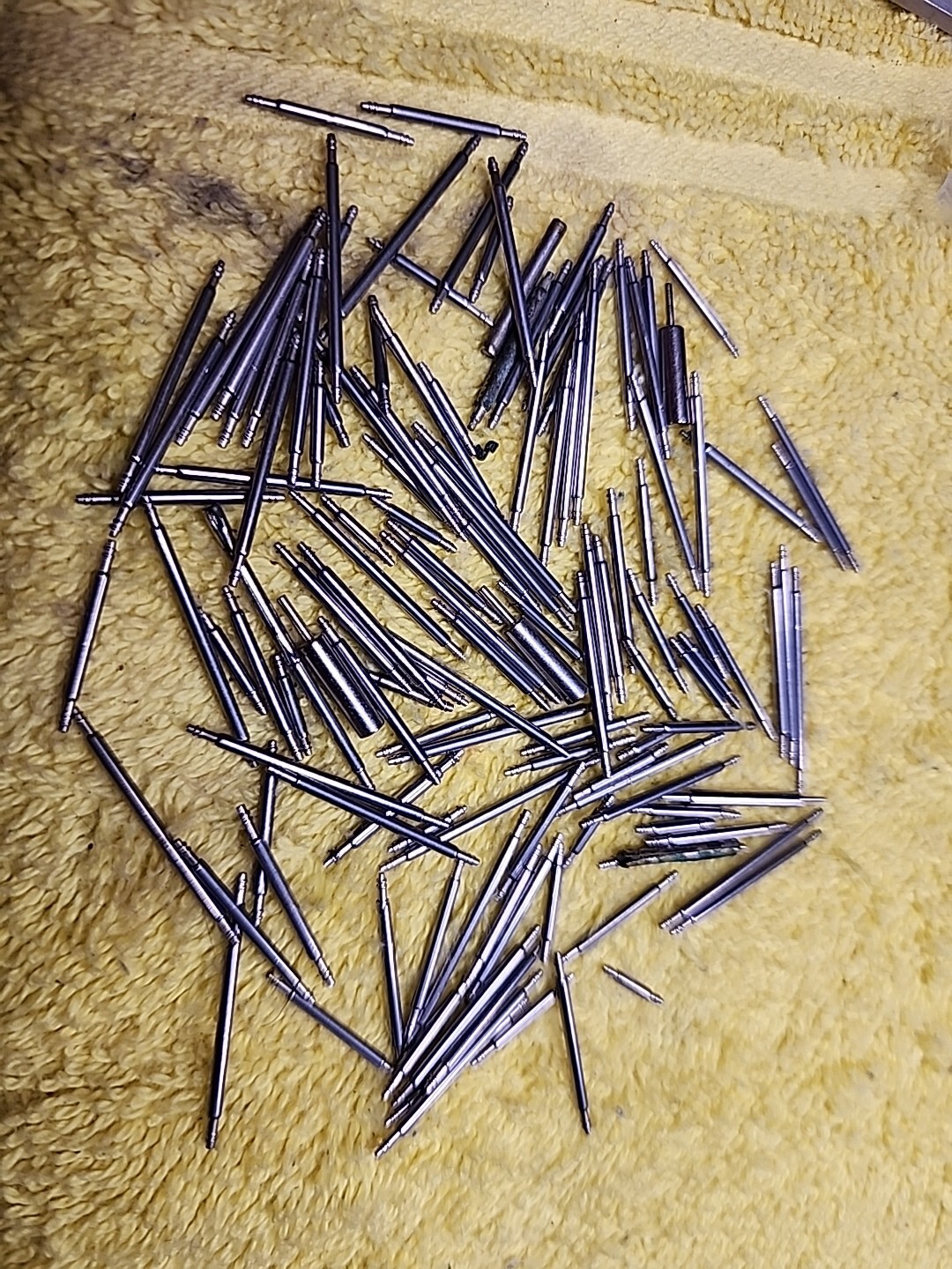 Vintage HUGE Variety LOT of 120+ Wrist Watch Spring Bars Varying Sizes Ages