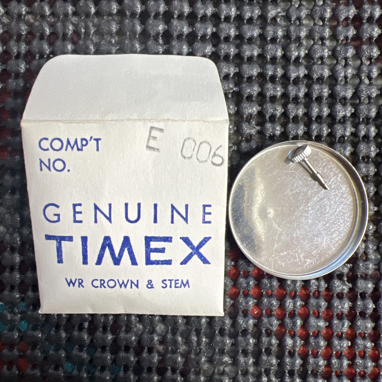 1 Genuine Timex Stem & Crown Silver. New Comp’t E006 See Photo Chart W851