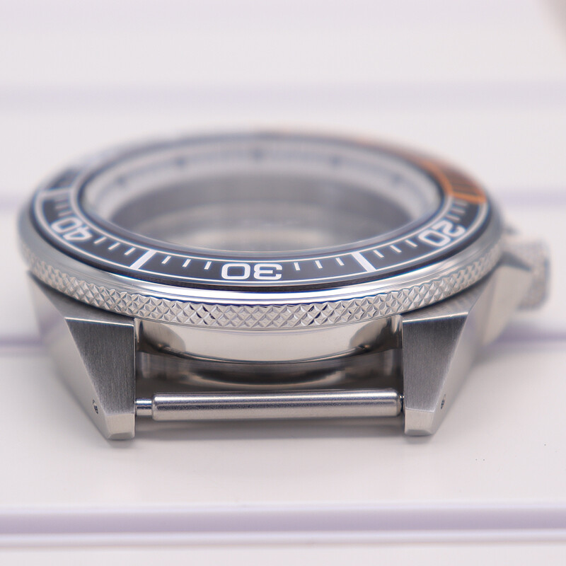 Modified Seiko Samurai 43.8mm Watch Cases Sapphire Glass For Seiko NH35 Movement