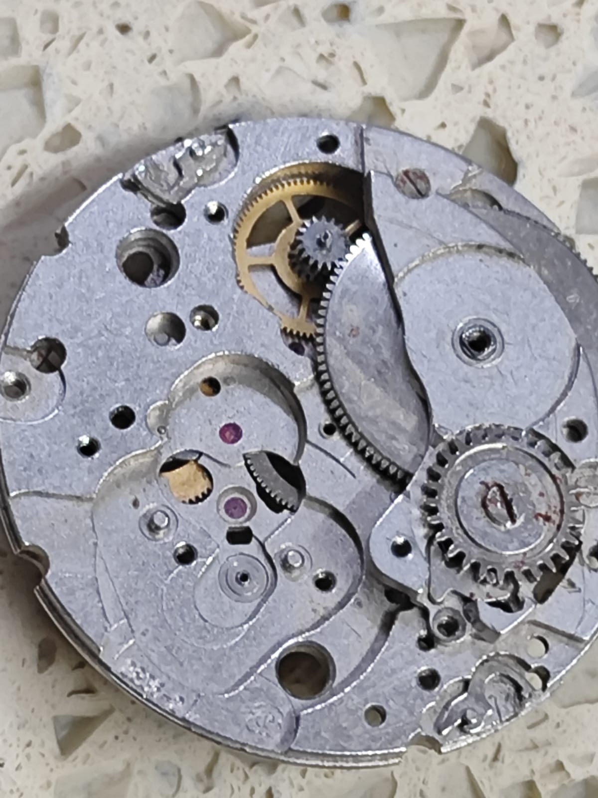 Eta 2836-2 AUTOMATIC Incomplete MOVEMENT (FOR PARTS ) Used
