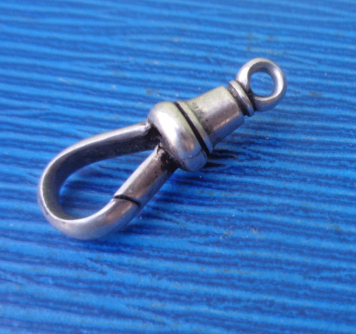 Silver DOG CLIP Fastener for Watch Chain etc Antique 20mms long weighs 1.9 gram