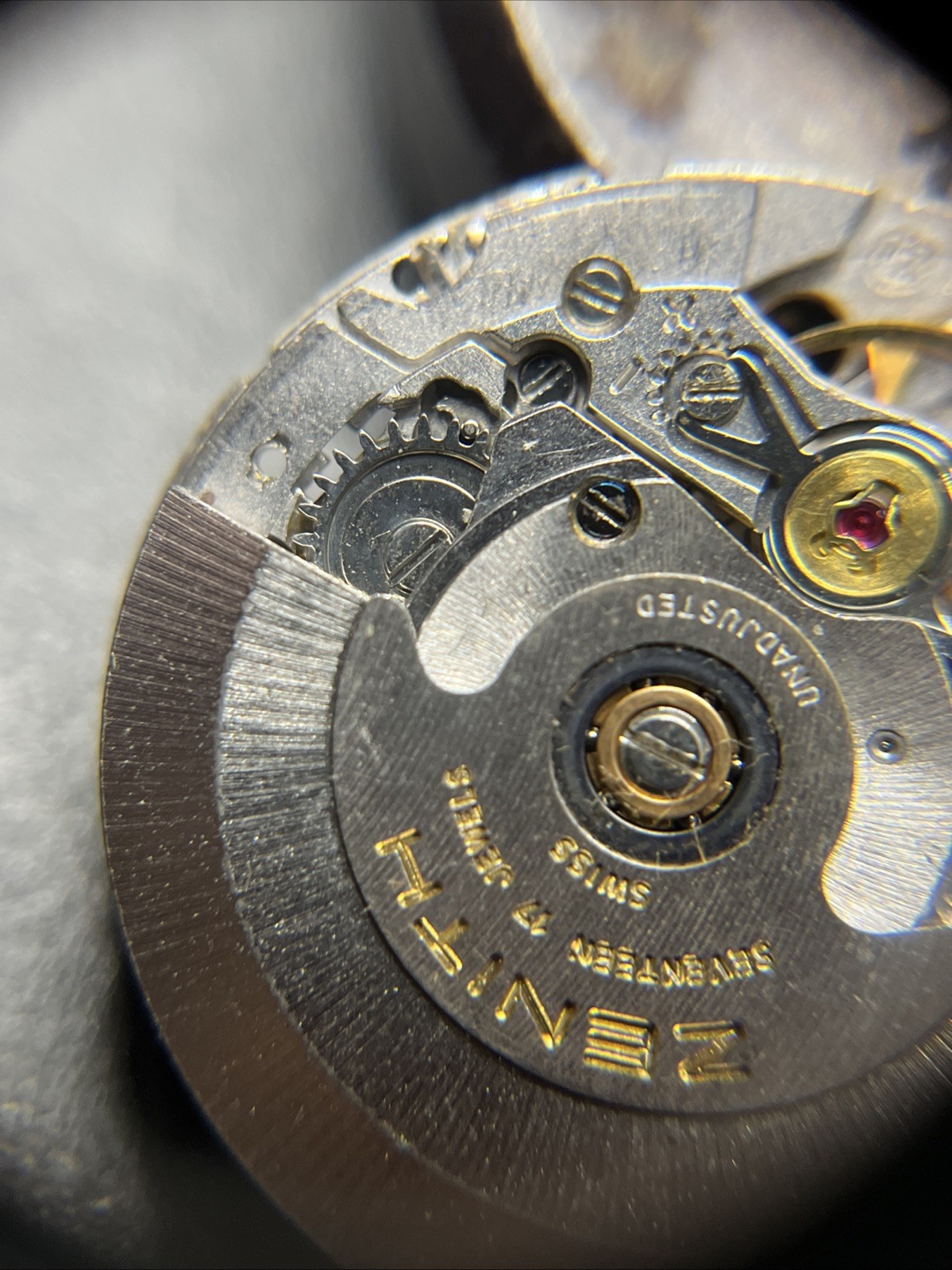Zenith ETA Cal. 2832 Automatic Movement (015)