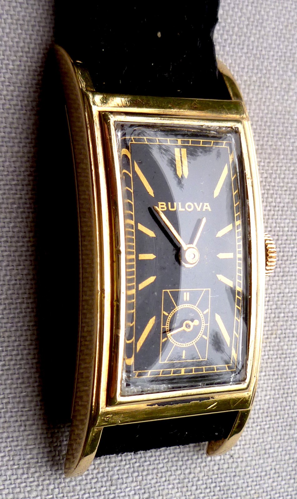 BULOVA 47mm Curved Deco “FIFTH AVE” Black Dial Boxed Elegance Beautiful Runner
