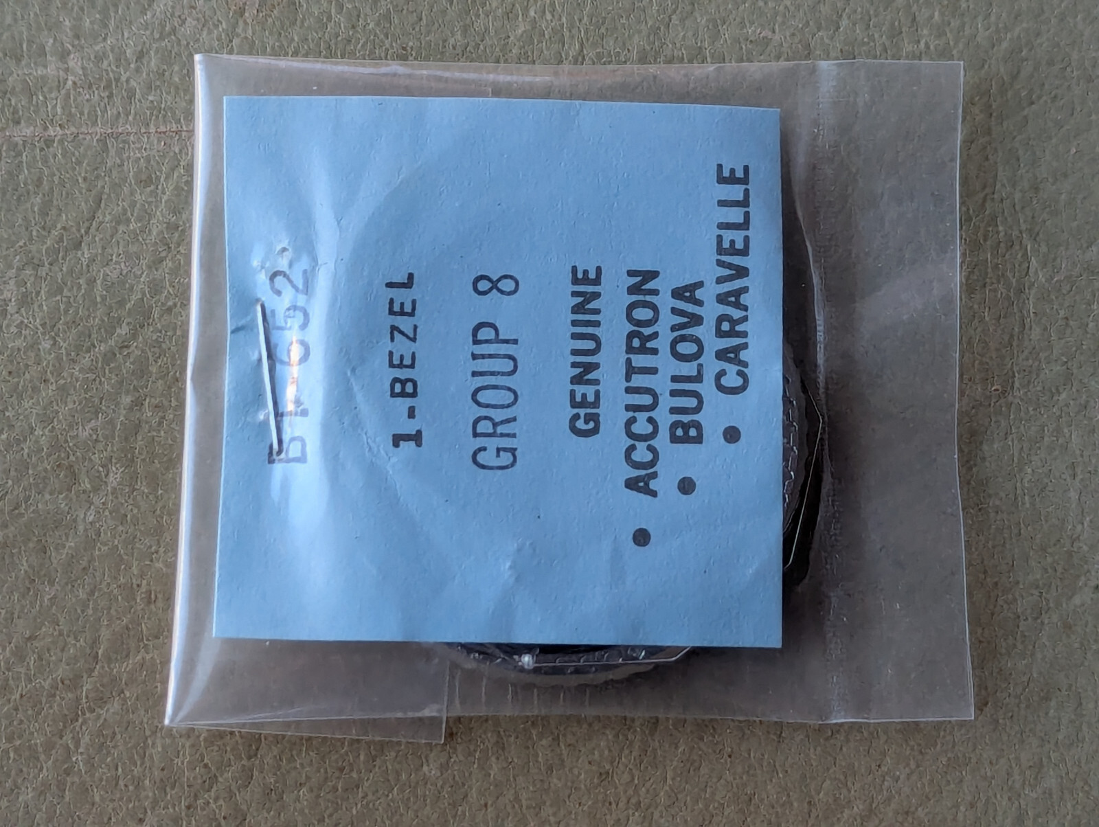 DEFECTIVE NOS Vintage Bulova Accutron Depth Gauge Bezel/Insert FOR 8459 CASES
