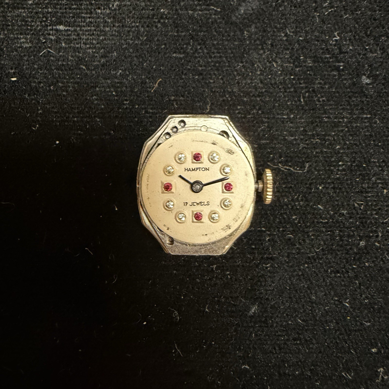 LADIES BULOVA 17J 6AM BXW Watch Movement Hampton Dial Runs Needs Serviced Read