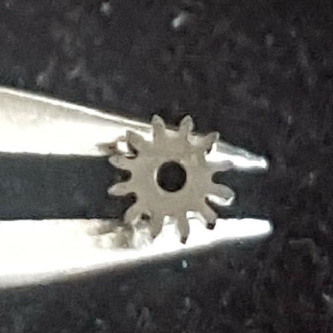 Longines Caliber 370 Part Number 240 (Canon Pinion)