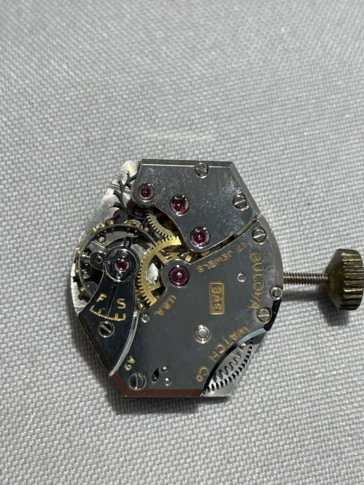 Bulova 8AE Movement, 21 Jewel, Manual Movement N.O.S. Not Running