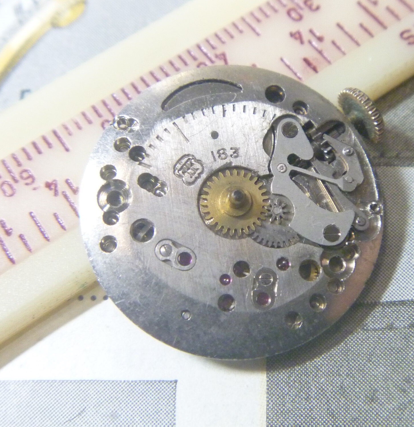 1950 Helbros Watch Co Swiss Gents Cal. 77 17 Jewels Font FF 183 10 ½ Ligne Movt