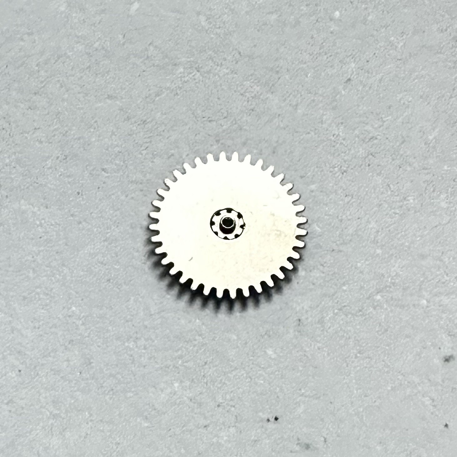 261615 NOS MINUTE WHEEL FOR SEIKO 61 6102 6106B,C 6145 6146 6155 6156 6159