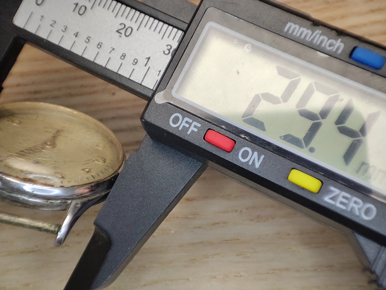 fef 190 douglas Watch movement – 29.4 mm – for parts and spares