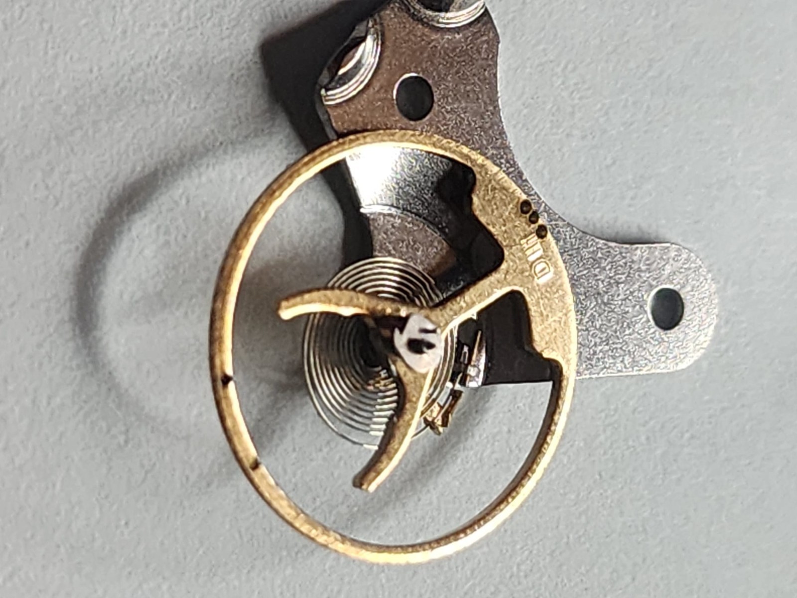 Vintage Sheffield Swiss Cal. 121M Watch Movement – Partial – In Kilb & Co. Tin
