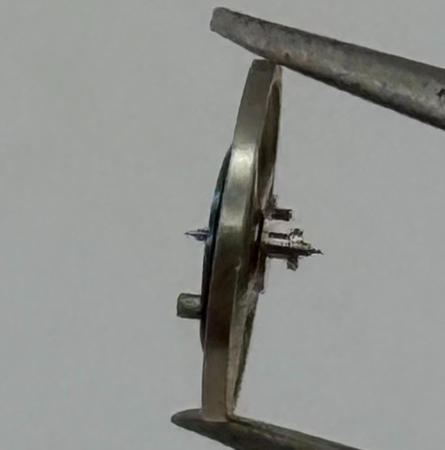 ST 69-21 Balance Wheel Complete And Spring Renata 1509 Watch Movement Parts NOS