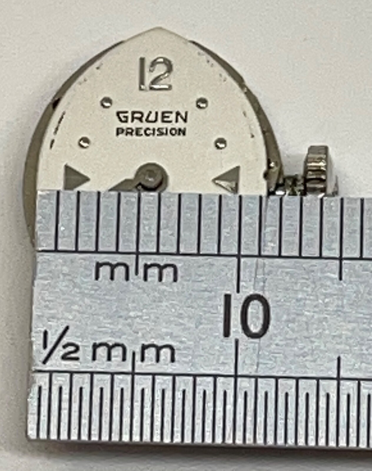 GRUEN PRECISION 294 R MOVEMENT 17 Jewels Runs