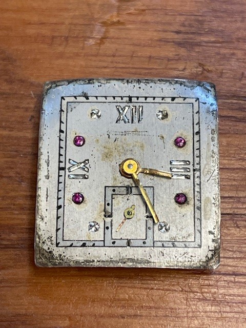 Seeland 8 3/4 ”’ 17J Movement for Parts/Repair incl. dial and hands RUNS