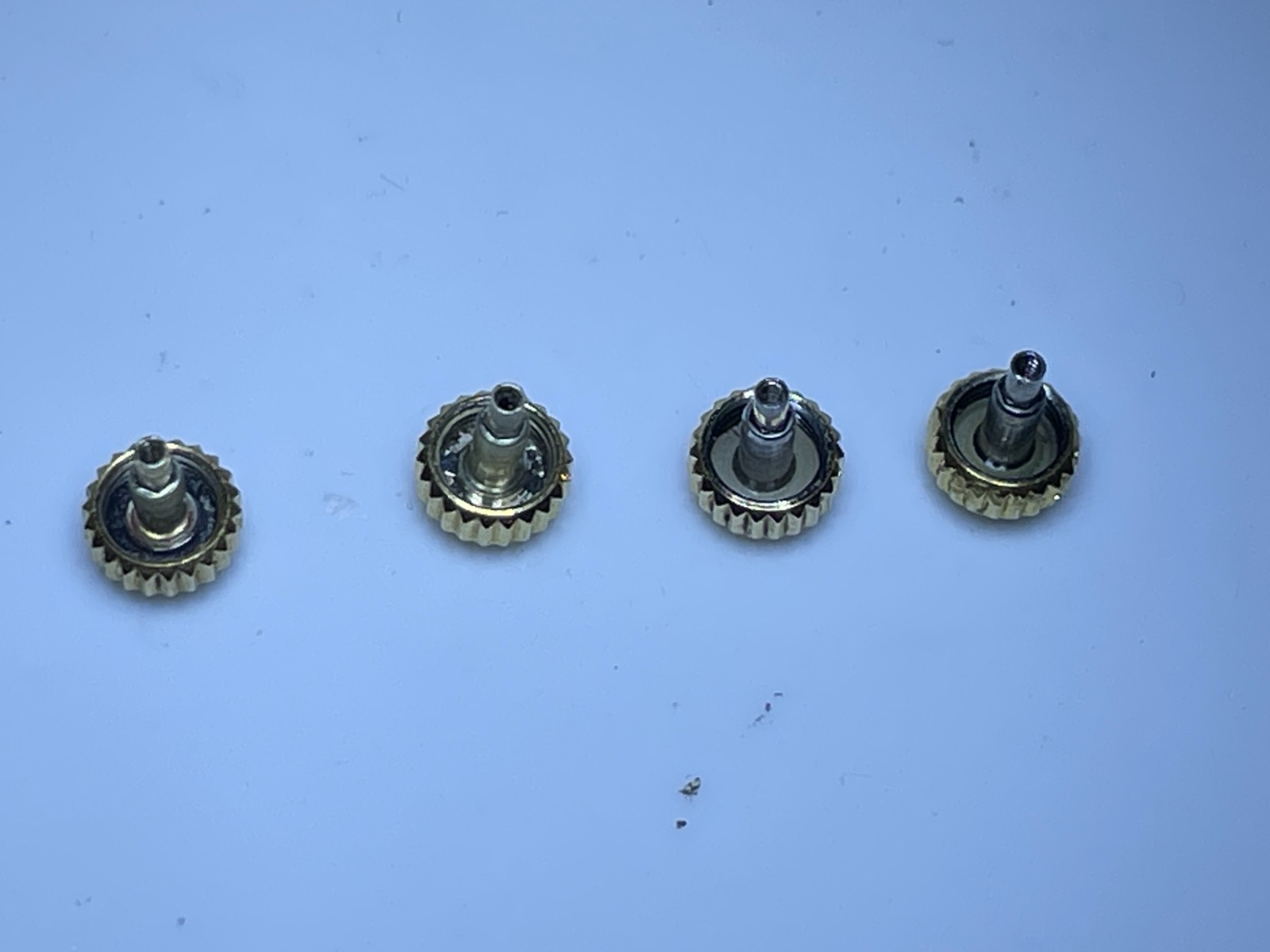 Genuine Rolex Vintage 5.3mm Yellow Gold Twinlock Crown – Underline (1 Piece)