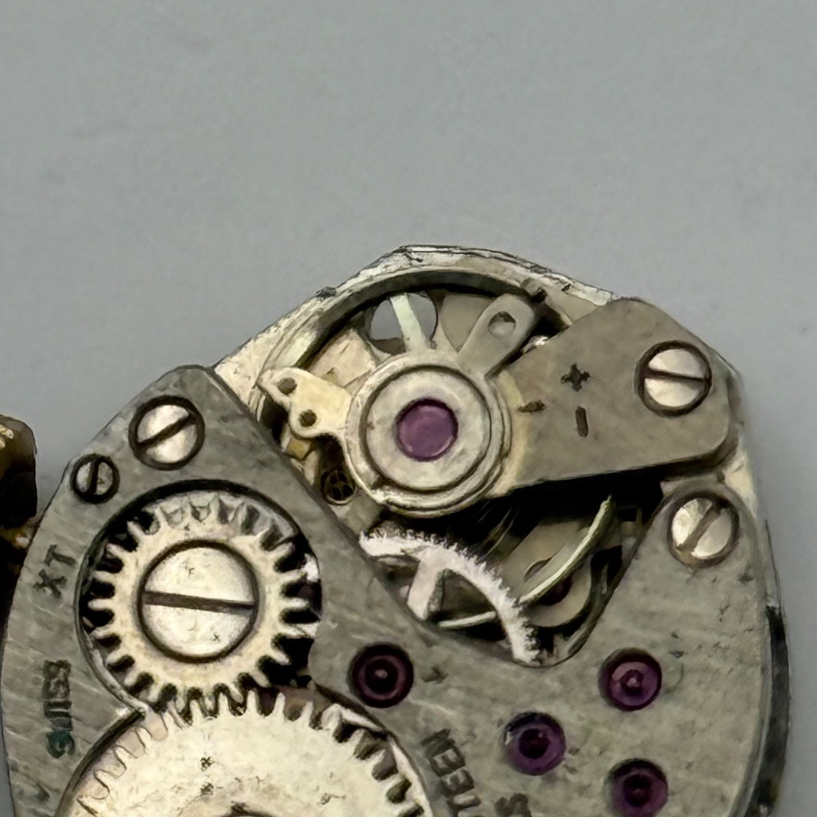 FHF ST 69-21 Watch Movement Ingersoll 17 Jewels Lever Manual Wind Parts 17.7mm