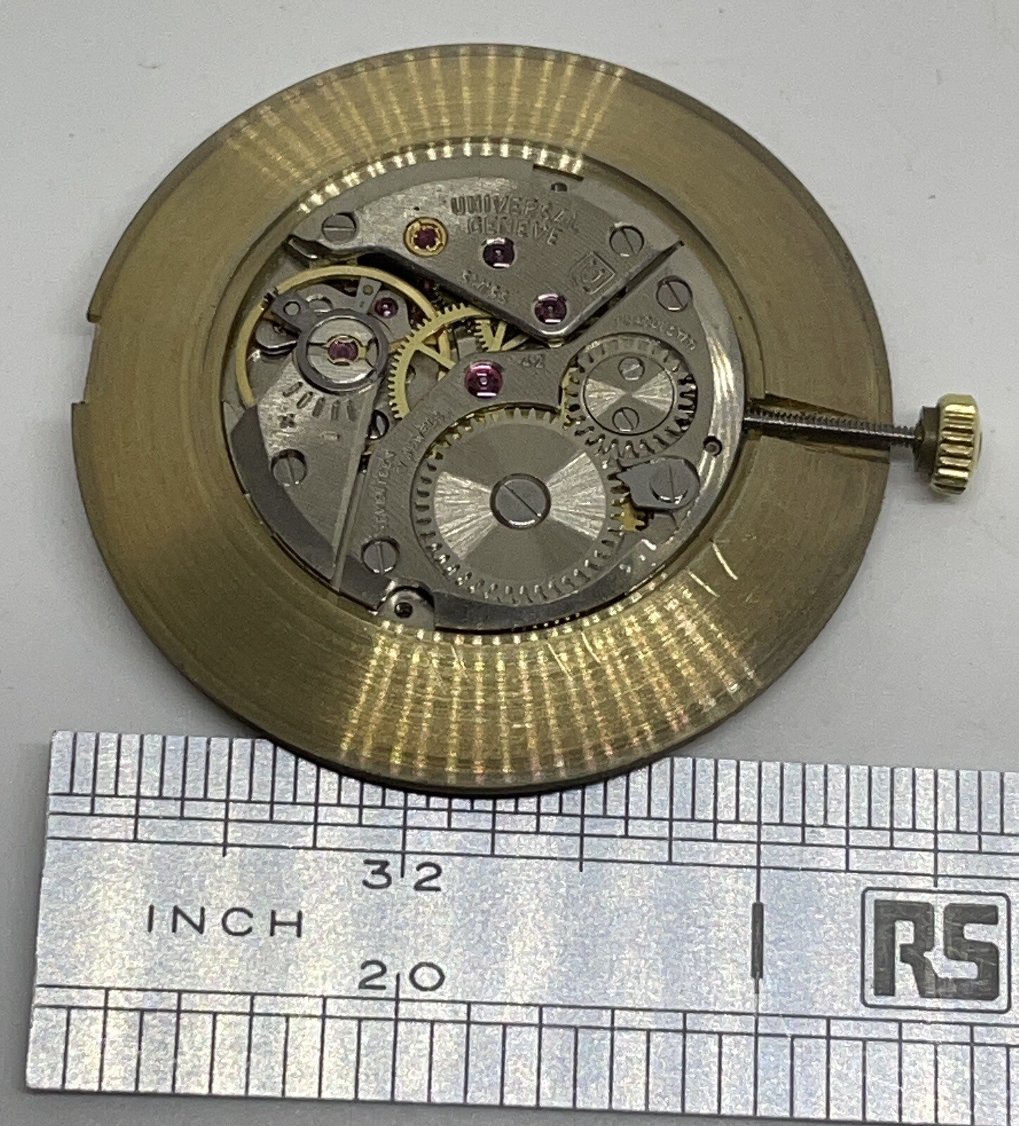 UNIVERSAL GENEVE MOVEMENT 17 Jewels Swiss Runs