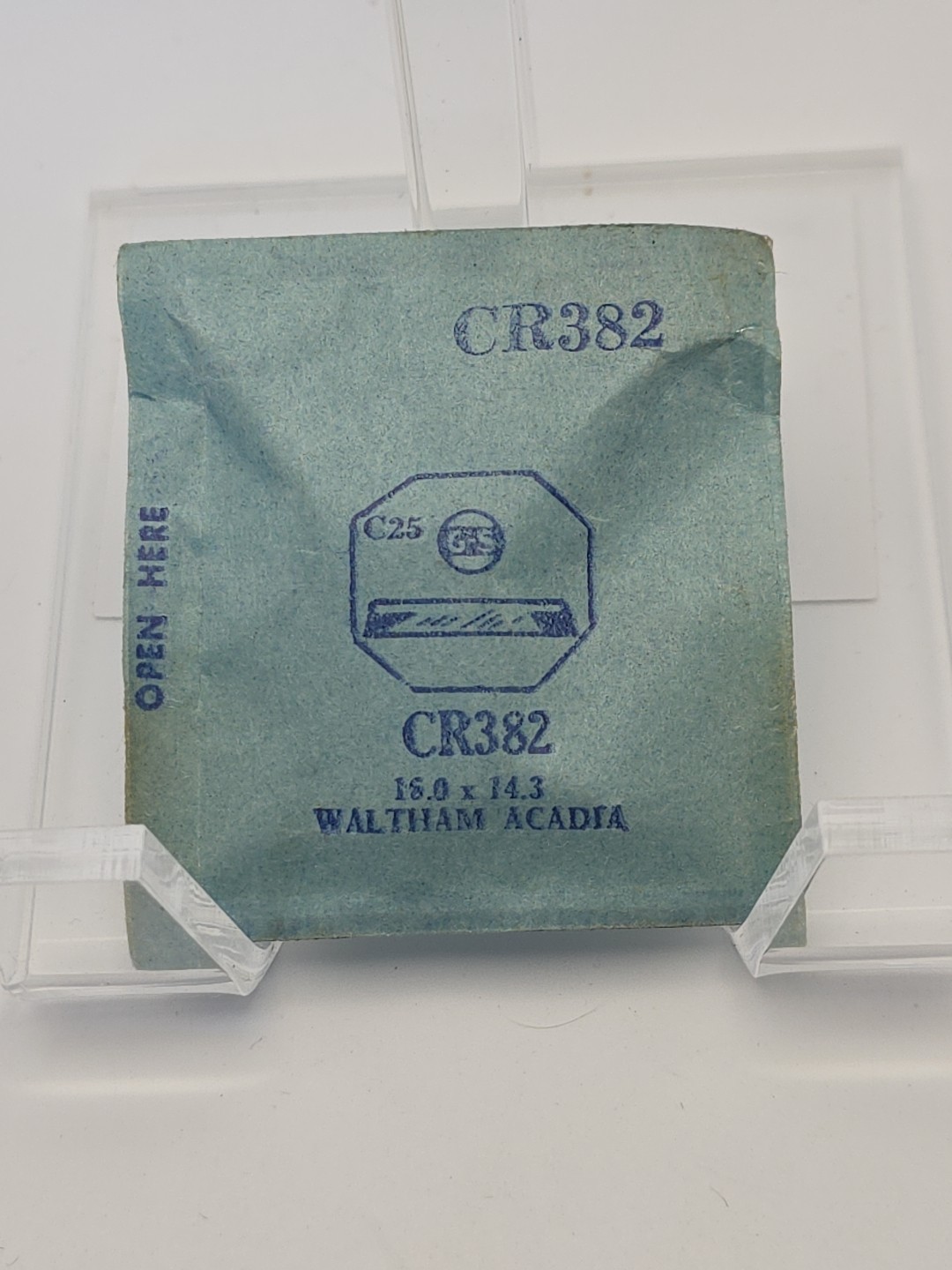 G-S Watch Crystal CR382 Waltham Acadia 18.0X14.3