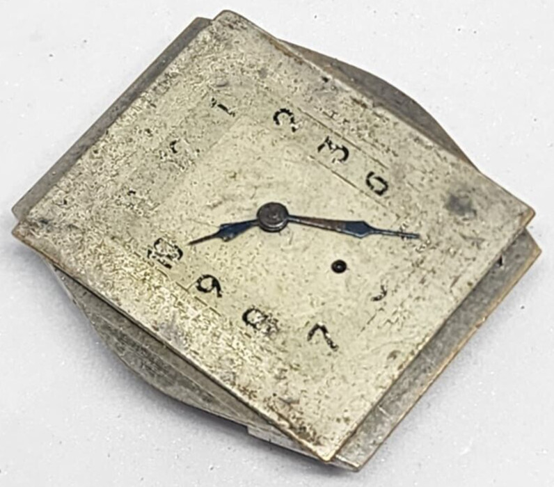 UNIVERSAL GENEVE 15 Jewels BUMPER Tonneau movement – AS 1049? RARE
