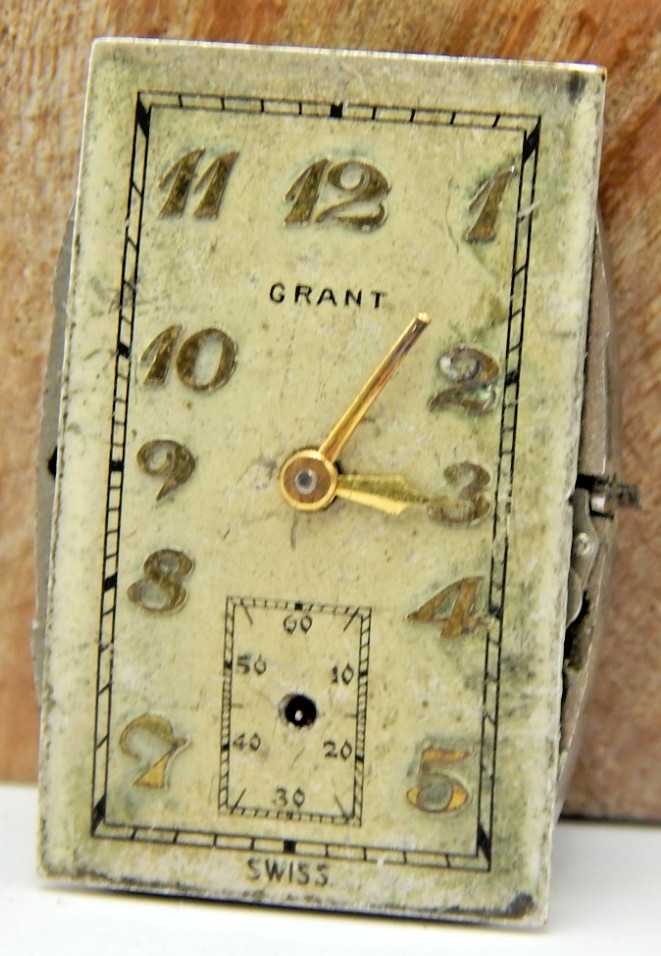 Vintage Grant Watch .Co 17 jewel art deco wrist watch movement with dial & hands