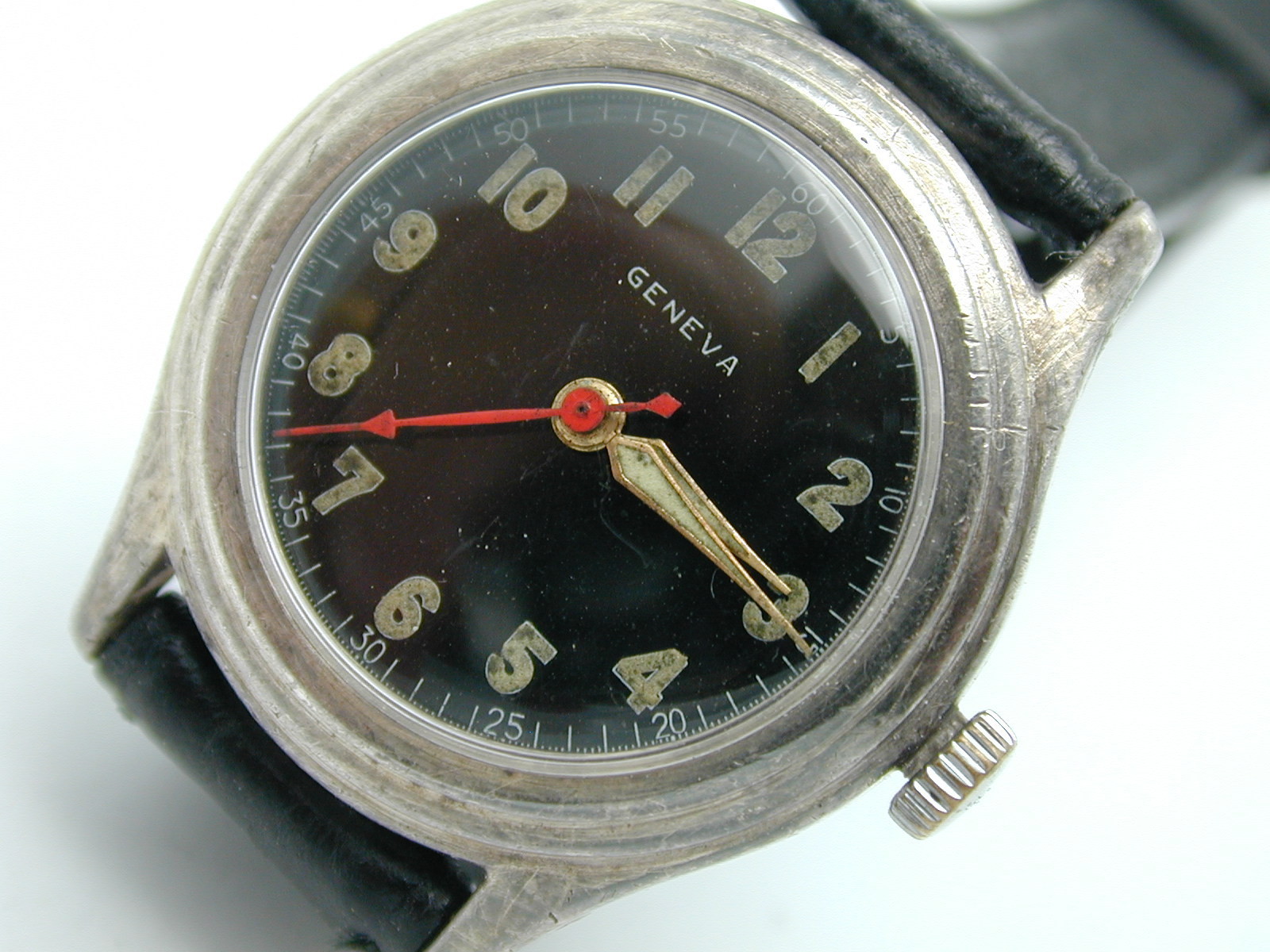 WW2 ERA GENEVE SOLID STERLING SILVER WRIST WATCH WITH RED CENTER SECOND HAND