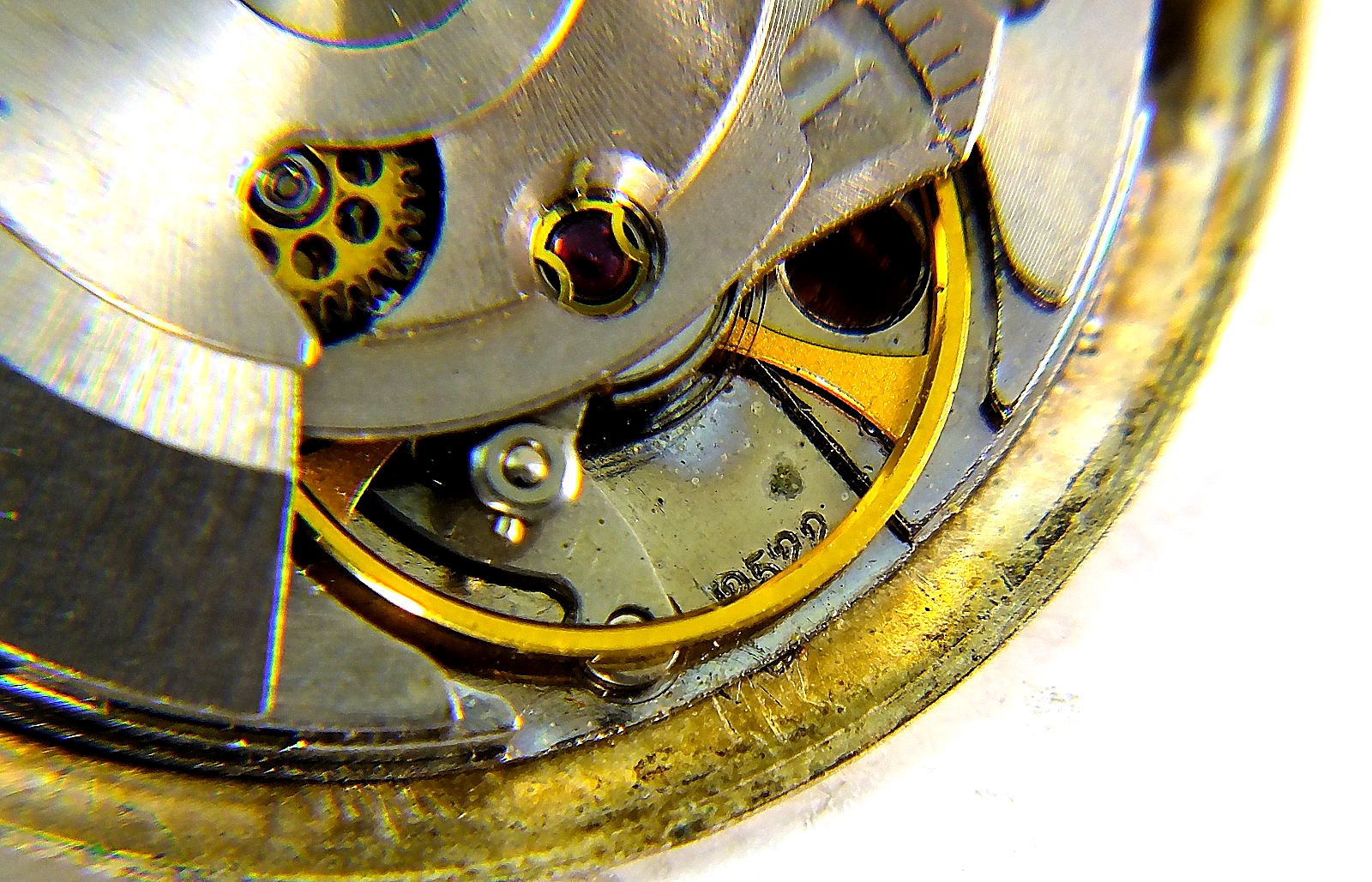 Vintage 25J ETA 2522 Automatic Movement w/Date Wheel/Window – GOOD Balance/Staff
