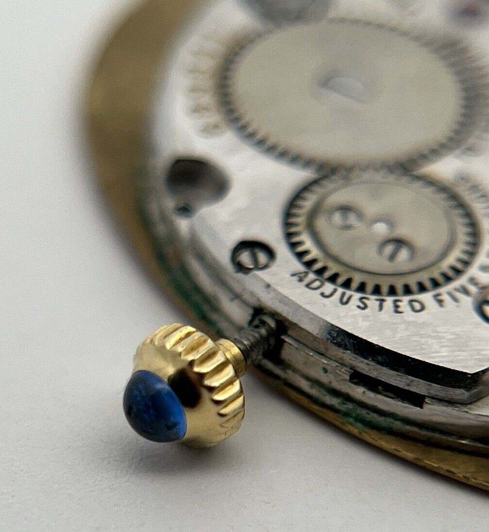 Piaget 9P #689841 18J Manual Movement w/ Gold Dial, Hands, & Sapphire Crown