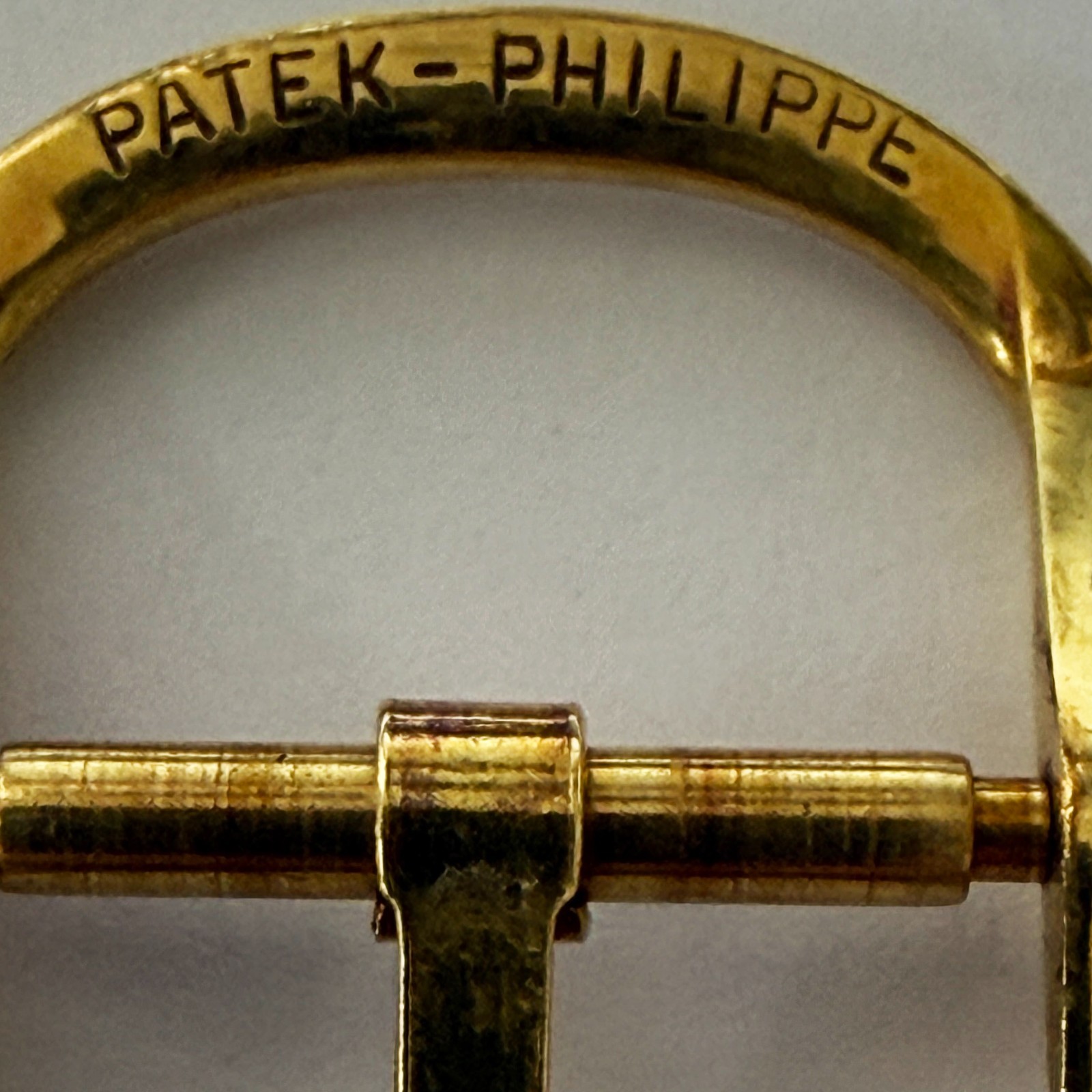 Genuine and rare 18ct yellow gold Patek Philippe Golden Ellipse buckle