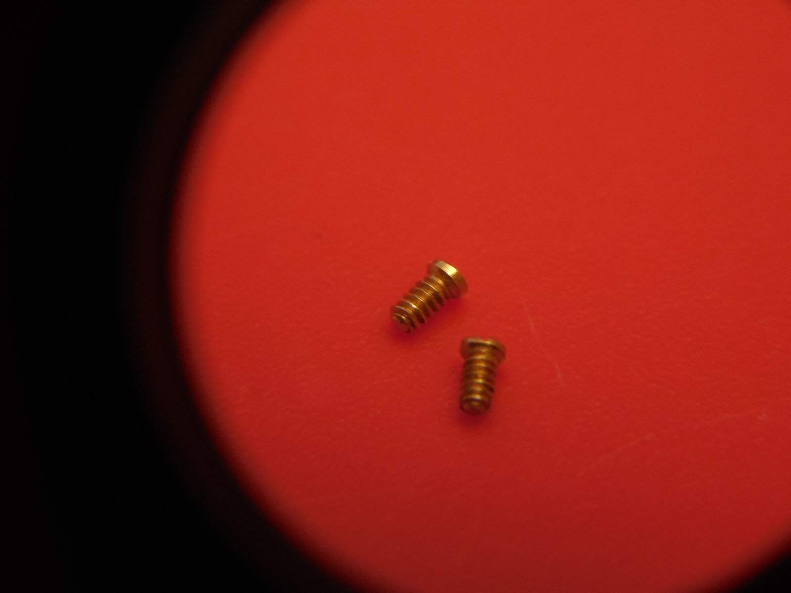 2 CARTIER SOLID 18K GOLD SCREWS FOR SANTOS COUGAR PANTHERE CASE BACK