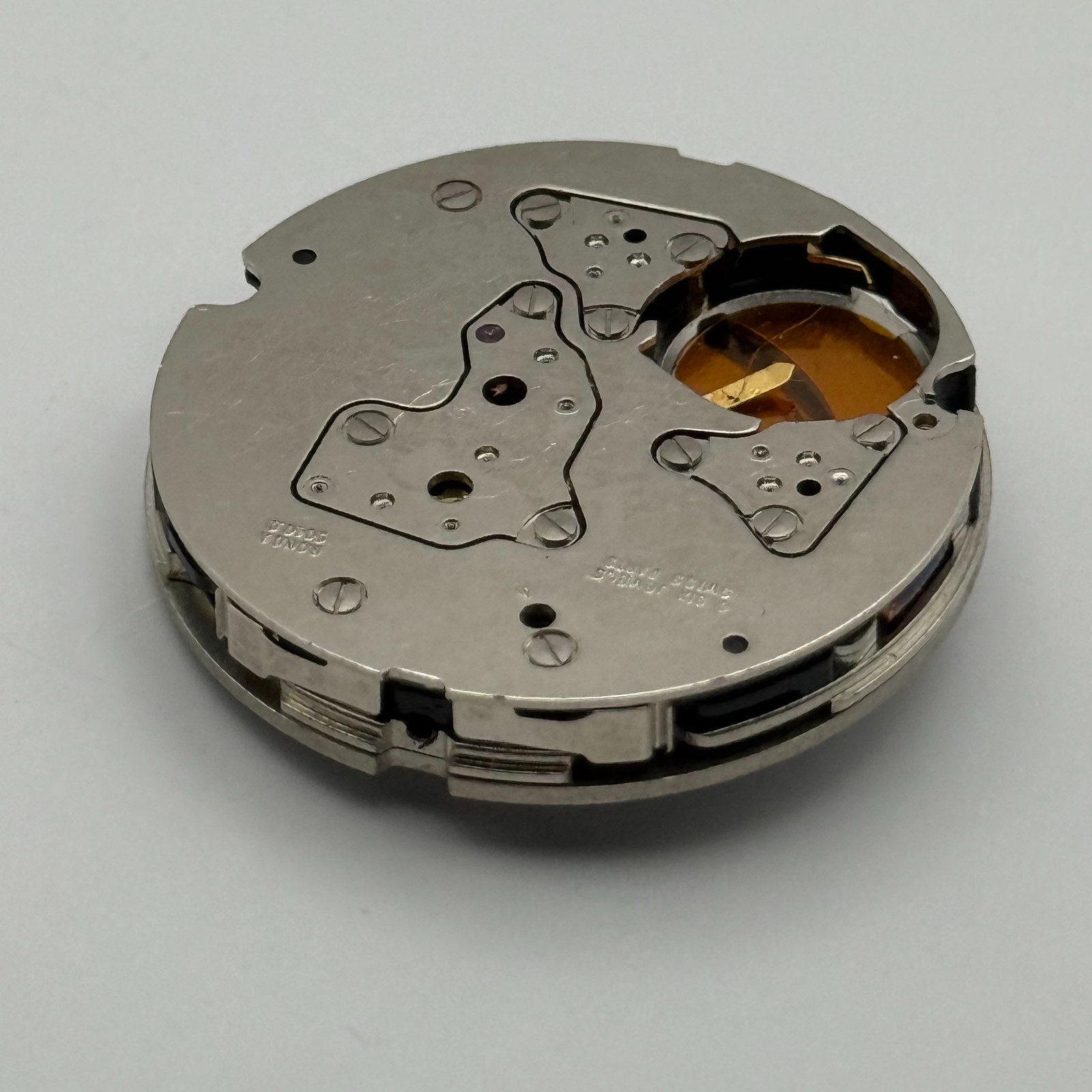 Ronda 5040.D Watch Movement Quartz Swiss Date 6 Jewels Vintage Parts 28.4mm