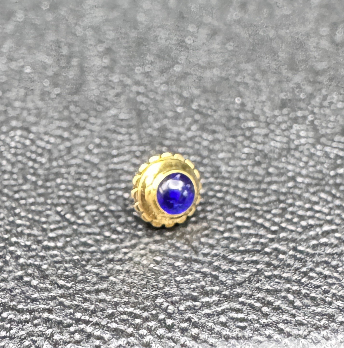 Genuine Cartier Crown Gold Plate With Blue Sapphire Stone 4.4 mm Tube 1.6 mm C23