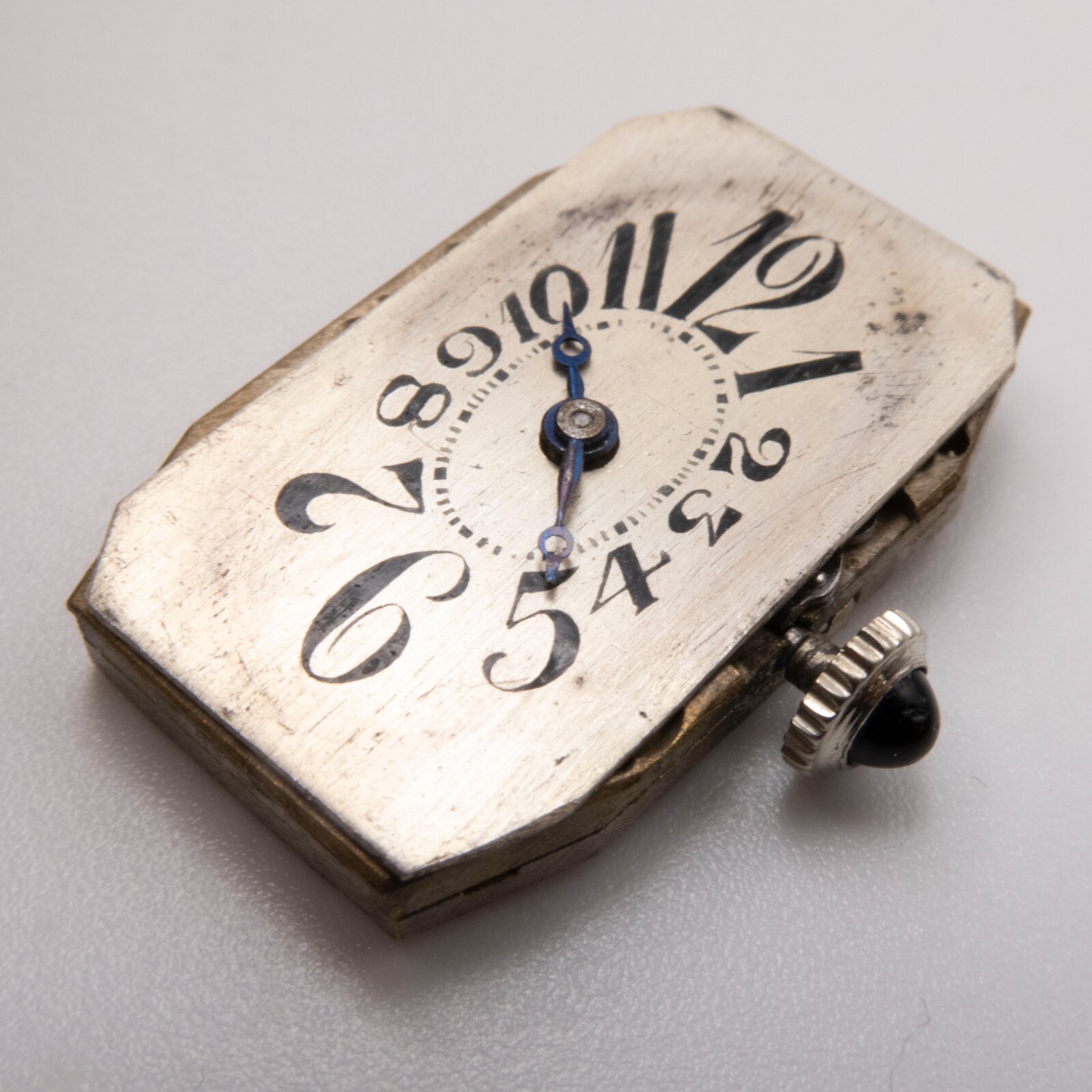 Vintage Aara 15.2 x 25 x 4.8 mm 17-Jewel Wristwatch Movement, Exploding Dial