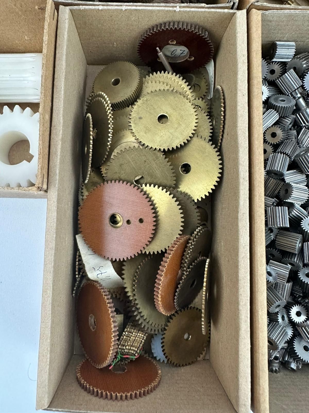 Large Lot Precision Gears – Brass & Steel Watchmaker / Clockmaker Parts 14-15kg