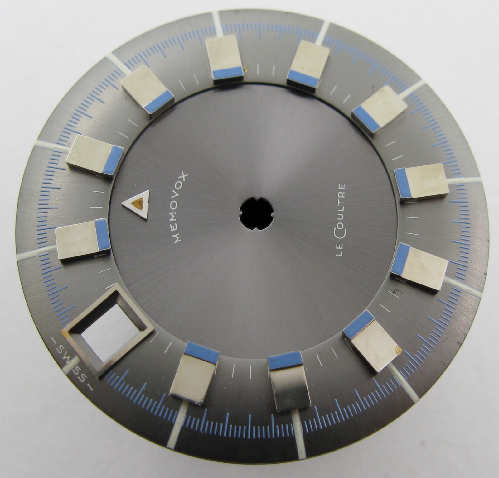 LeCoultre 916 watch movement part: grey / champagne dial blue & silver markers