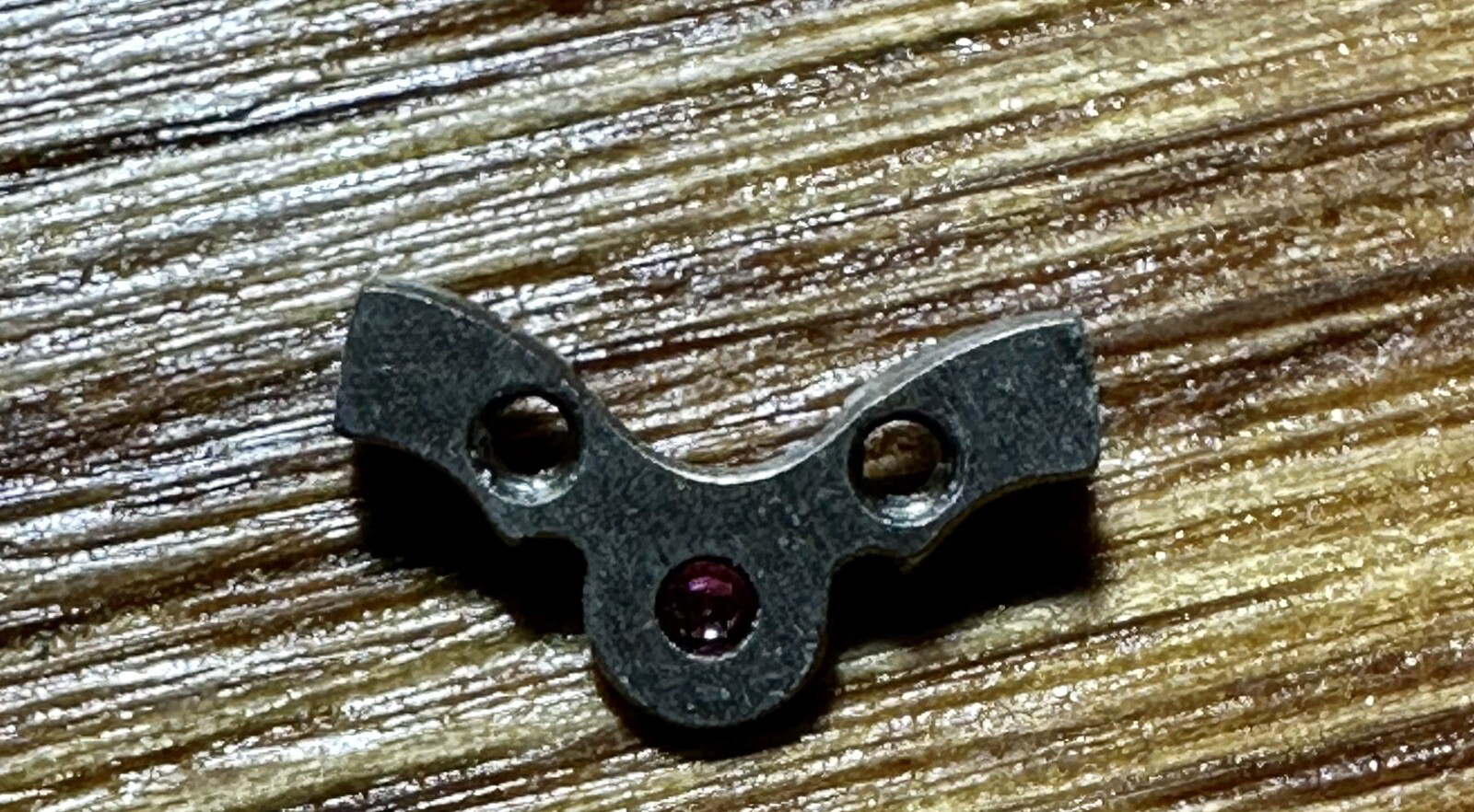 ONE Waltham 6/0 WWII A-11 or A-17 Military Watch jeweled Pallet bridge 26206