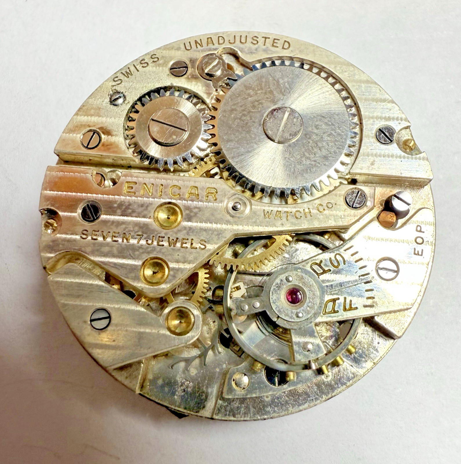 ENICAR 7J CAL. 7 MANUAL WIND WATCH MOVEMENT WITH LEEDS DIAL RUNS KEEPS TIME