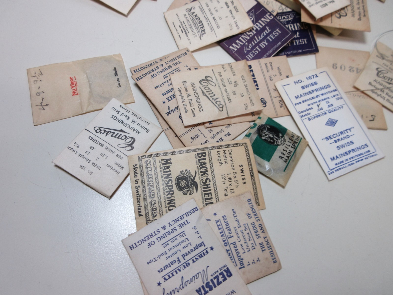 VINTAGE LOT OF 75 WATCH MAIN SPRINGS WATCHMAKER REPLACEMENT PARTS ASSORTED # 14