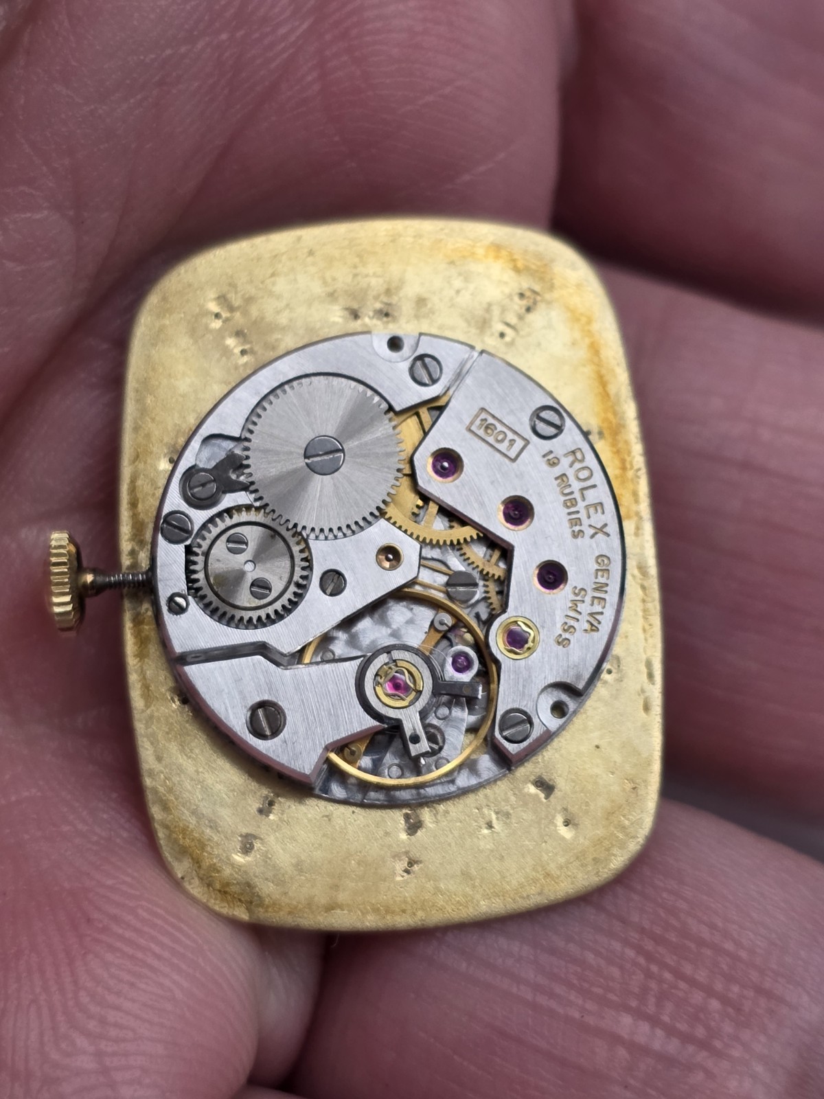 ROLEX 18k Gold Dial,Hands,Marker & Crown 18 Rubies Men’s Collectible Watch Movt