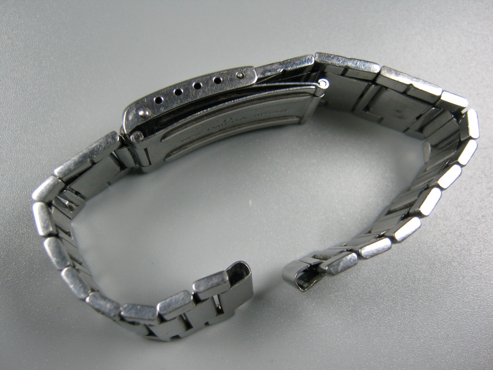 Vintage 1950’s Omega Bracelet 7077 Expandable End Links Missing